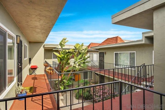 4450 Wilson Ave 11, San Diego, CA 92116