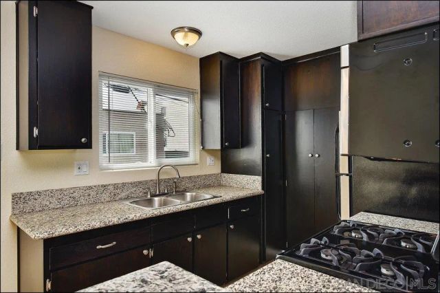 4450 Wilson Ave 11, San Diego, CA 92116