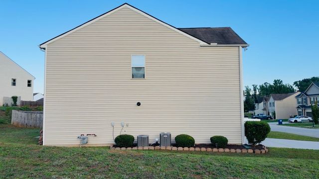 244 Noble Creek Road, Woodruff, SC 29388