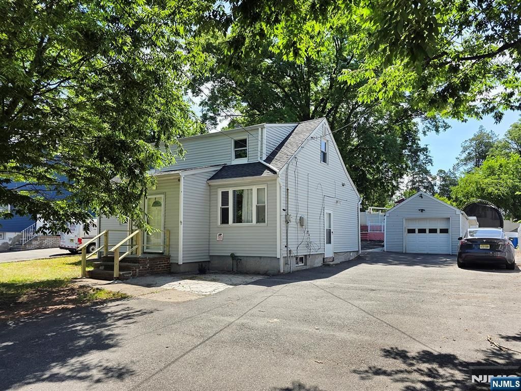 951 Liberty Avenue, Hillside, NJ 07205