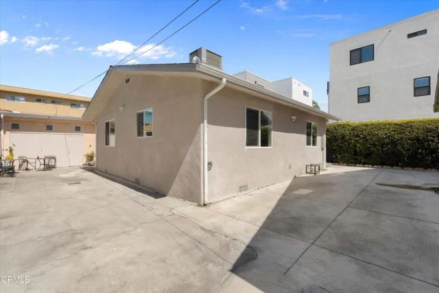 1207 N Kingsley Drive, Los Angeles, CA 90029