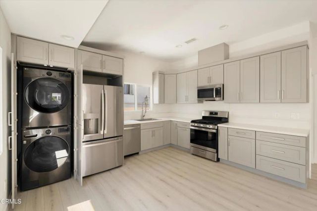1207 N Kingsley Drive, Los Angeles, CA 90029