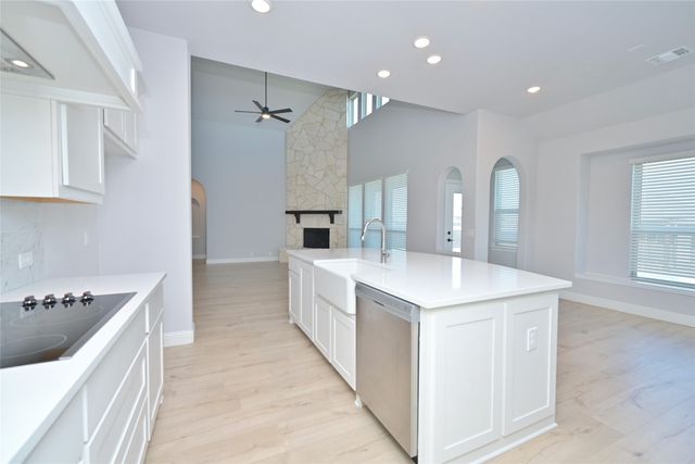 12600 Eagles Bluff, Godley, TX 76044