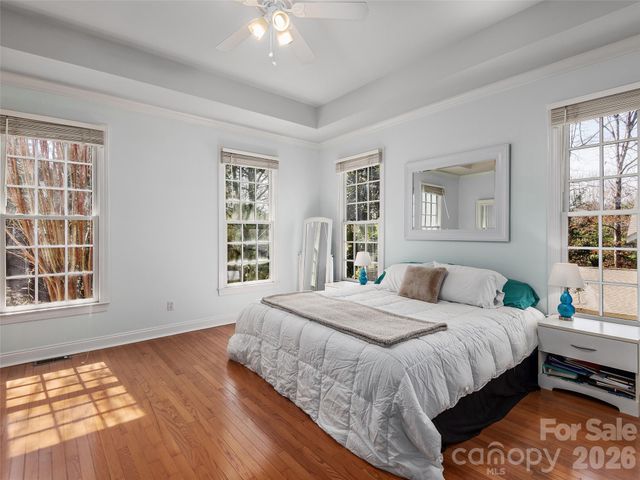 21 Dianthus Drive, Asheville, NC 28803