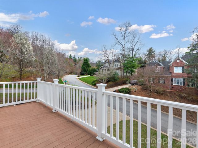 21 Dianthus Drive, Asheville, NC 28803