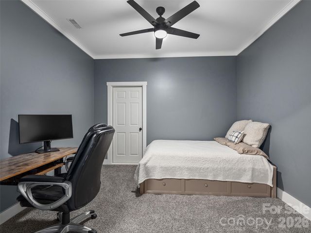 21 Dianthus Drive, Asheville, NC 28803