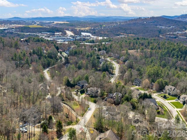 21 Dianthus Drive, Asheville, NC 28803
