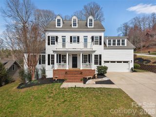 21 Dianthus Drive, Asheville, NC 28803