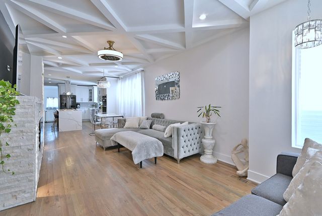 3715 Euclid Avenue, Berwyn, IL 60402