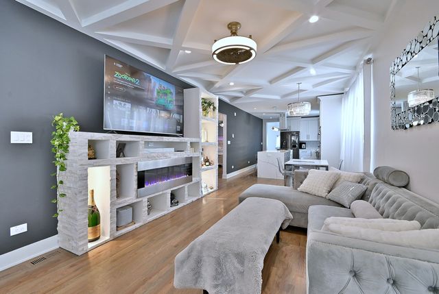 3715 Euclid Avenue, Berwyn, IL 60402