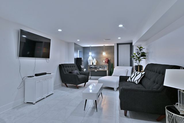 3715 Euclid Avenue, Berwyn, IL 60402