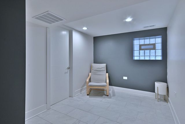 3715 Euclid Avenue, Berwyn, IL 60402