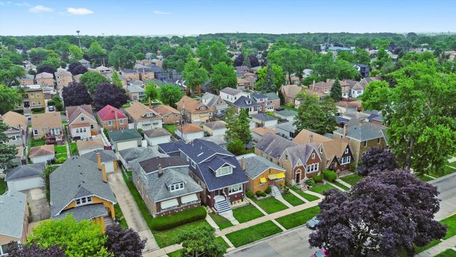 3715 Euclid Avenue, Berwyn, IL 60402