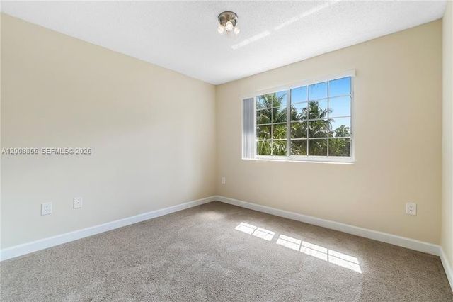 4197 N Haverhill Rd 213, West Palm Beach, FL 33417