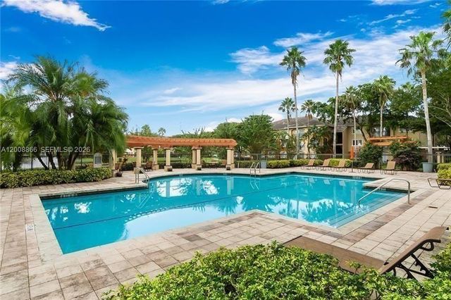 4197 N Haverhill Rd 213, West Palm Beach, FL 33417