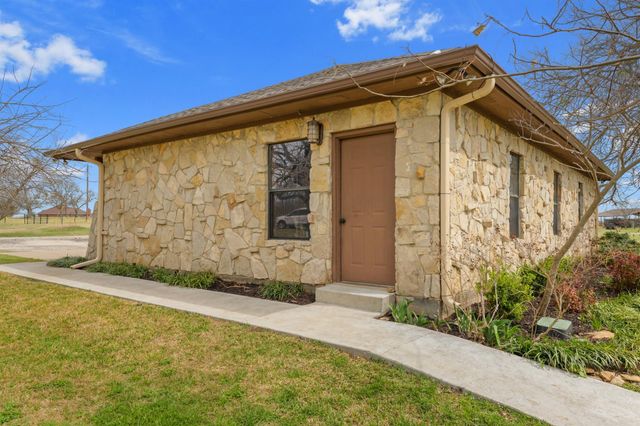 9711 Jim Christal Road, Krum, TX 76249