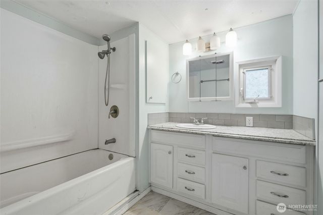 20109 Neat Road SE, Yelm, WA 98597