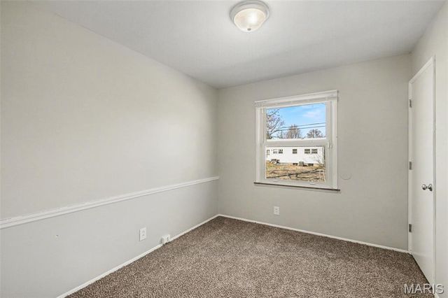 1385 Spring Valley Drive, Florissant, MO 63033