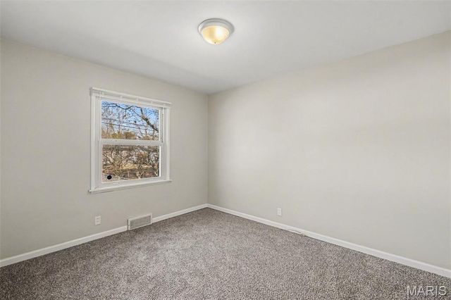 1385 Spring Valley Drive, Florissant, MO 63033