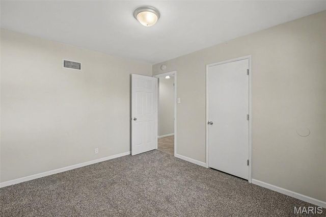 1385 Spring Valley Drive, Florissant, MO 63033