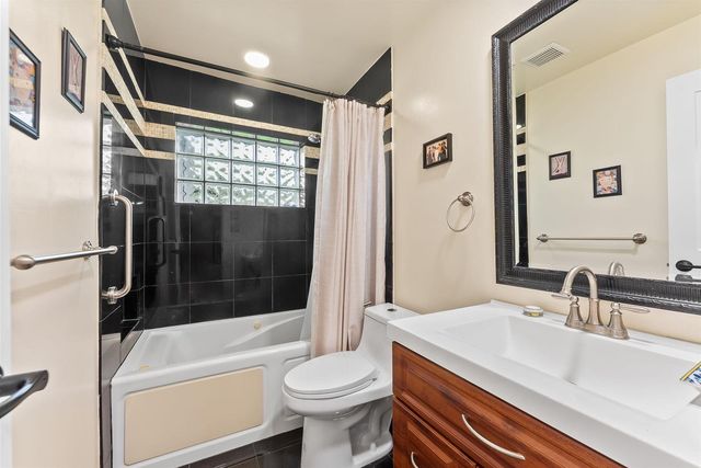 7100 NW 92nd Avenue, Tamarac, FL 33321