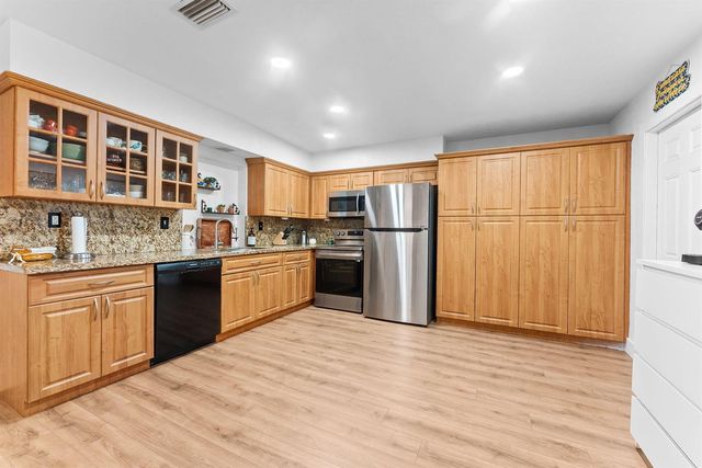 7100 NW 92nd Avenue, Tamarac, FL 33321