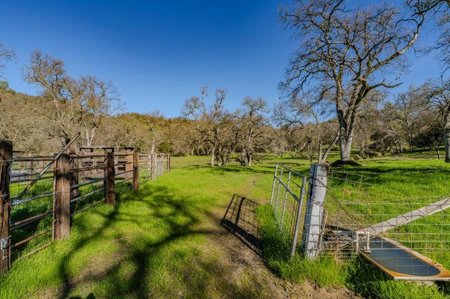 4758 High Country Rd, San Andreas, CA 95249