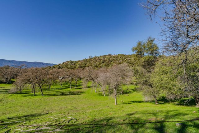 4758 High Country Rd, San Andreas, CA 95249