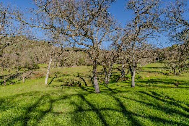 4758 High Country Rd, San Andreas, CA 95249