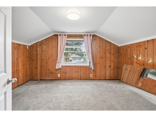 14005 Ne HALSEY St, Portland, OR 97230