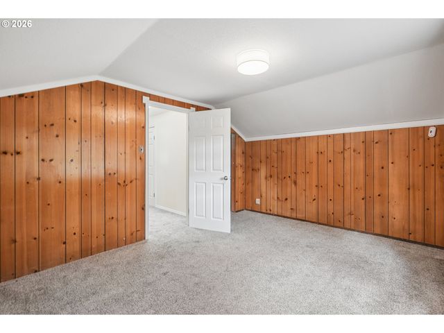 14005 Ne HALSEY St, Portland, OR 97230