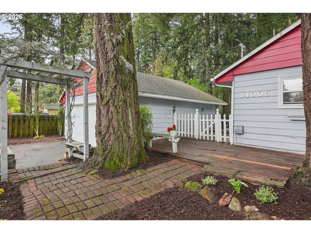 14005 Ne HALSEY St, Portland, OR 97230