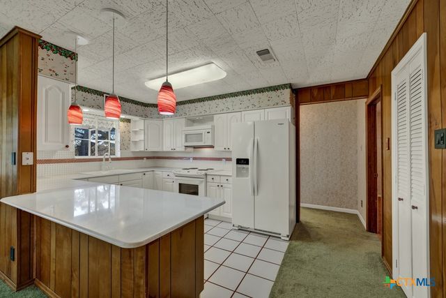 116 Crestview Drive, Canyon Lake, TX 78133