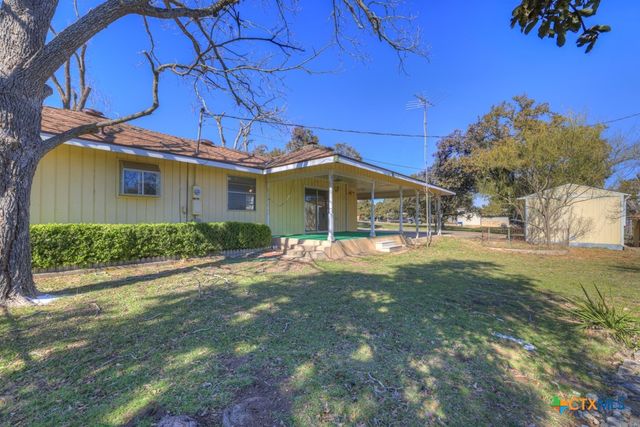 116 Crestview Drive, Canyon Lake, TX 78133