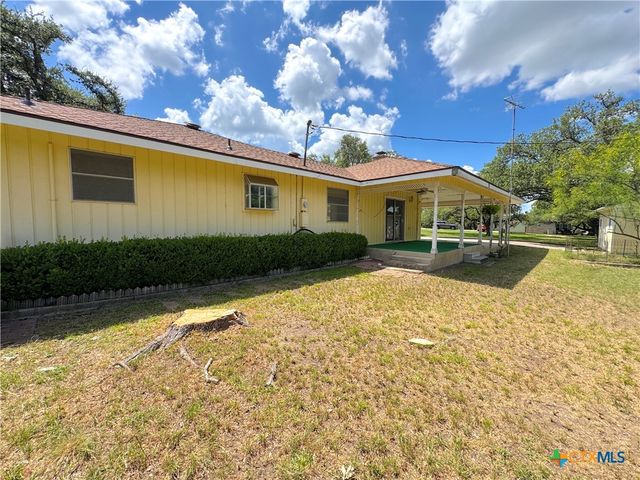 116 Crestview Drive, Canyon Lake, TX 78133