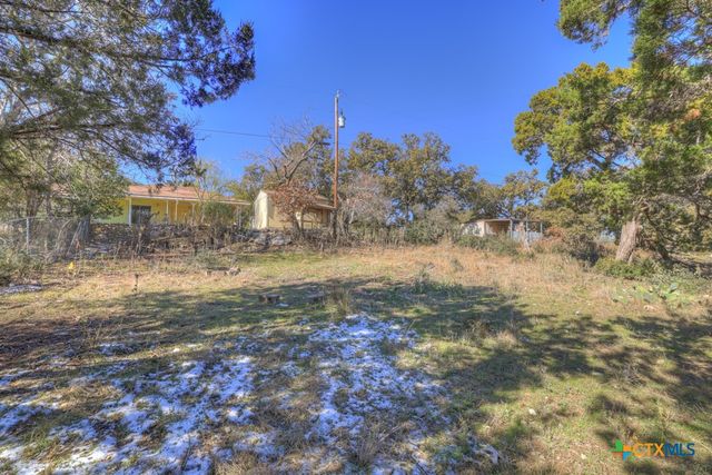 116 Crestview Drive, Canyon Lake, TX 78133