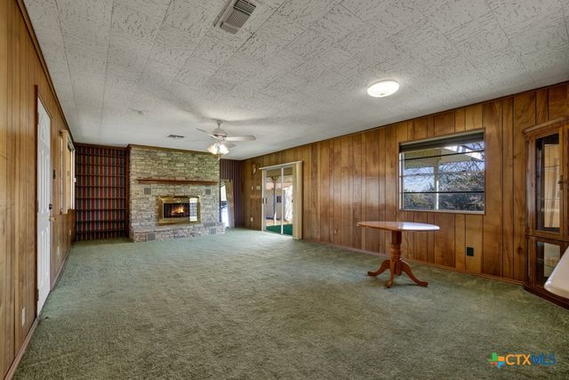 116 Crestview Drive, Canyon Lake, TX 78133