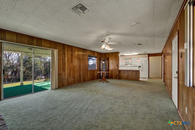 116 Crestview Drive, Canyon Lake, TX 78133