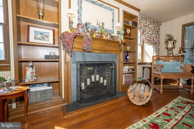 1010 CREST RD, Wynnewood, PA 19096