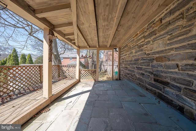 1010 CREST RD, Wynnewood, PA 19096
