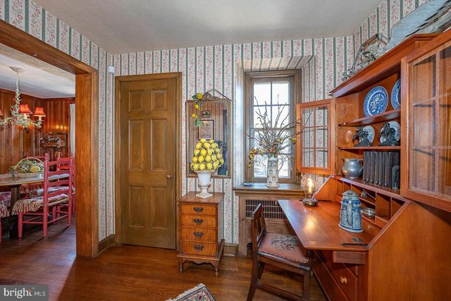 1010 CREST RD, Wynnewood, PA 19096