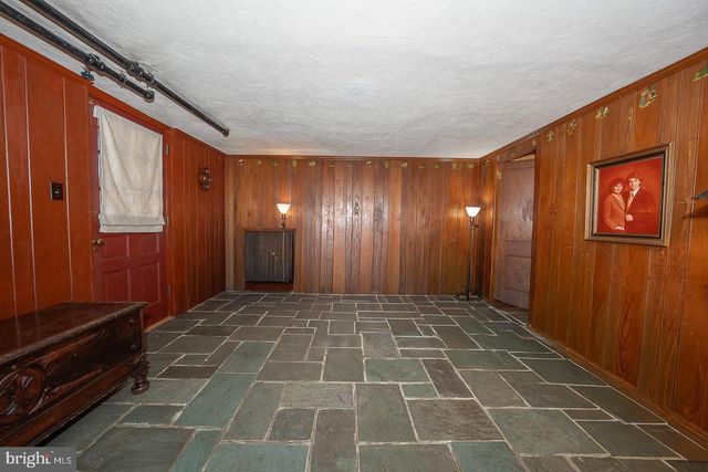 1010 CREST RD, Wynnewood, PA 19096