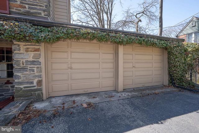 1010 CREST RD, Wynnewood, PA 19096