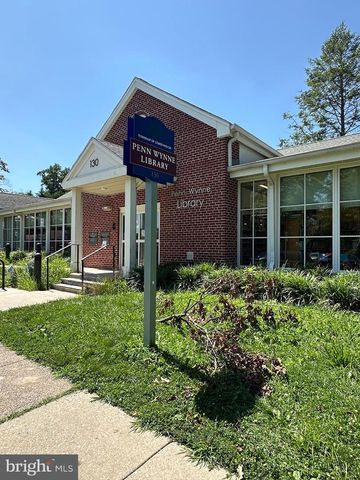 1010 CREST RD, Wynnewood, PA 19096