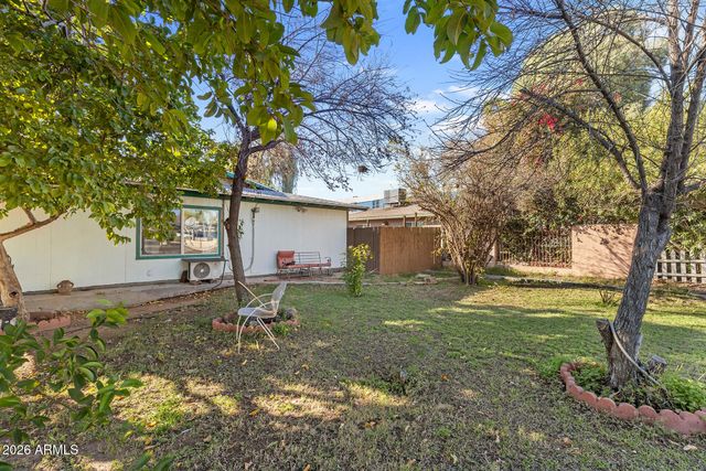 1946 E FAIRMOUNT Avenue, Phoenix, AZ 85016