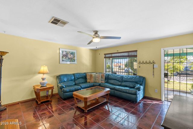 1946 E FAIRMOUNT Avenue, Phoenix, AZ 85016