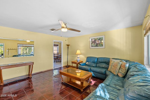 1946 E FAIRMOUNT Avenue, Phoenix, AZ 85016