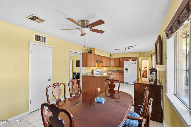 1946 E FAIRMOUNT Avenue, Phoenix, AZ 85016