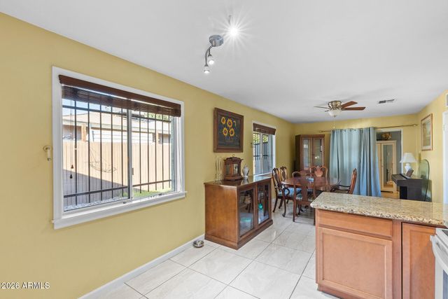 1946 E FAIRMOUNT Avenue, Phoenix, AZ 85016