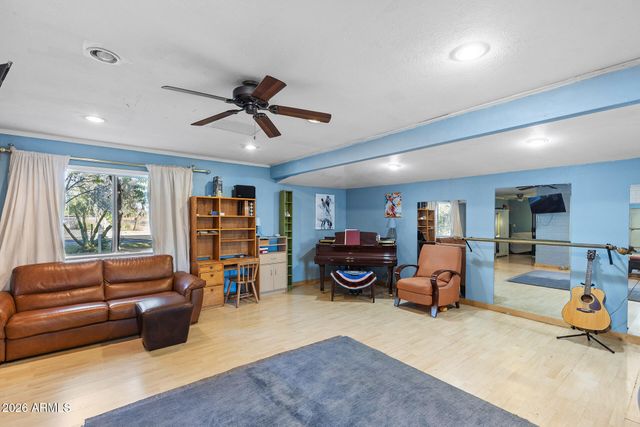 1946 E FAIRMOUNT Avenue, Phoenix, AZ 85016